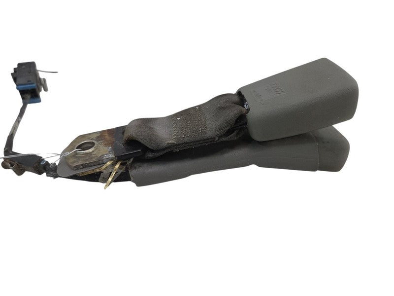 98 - 03 Chevrolet S10 Center Seat Belt Buckle Assembly 60/40 Gray GMC 