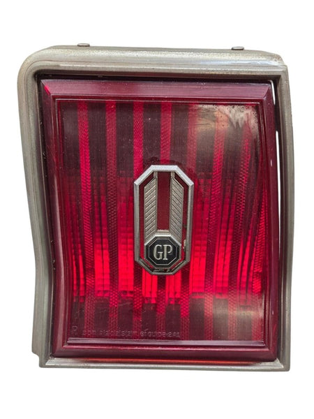 81 - 84 Pontiac Grand Prix Tail Light Assembly Right Passenger Side Ta