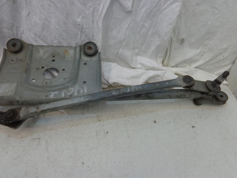 1999 - 2004 Jeep Grand Cherokee Wiper Transmission Linkage OEM 5515509