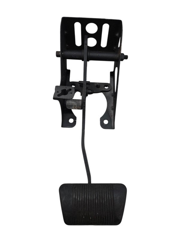 2001 - 2010 Chrysler PT Cruiser Brake Pedal Assembly OEM