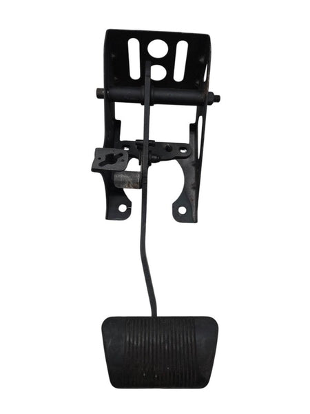 2001 - 2010 Chrysler PT Cruiser Brake Pedal Assembly OEM