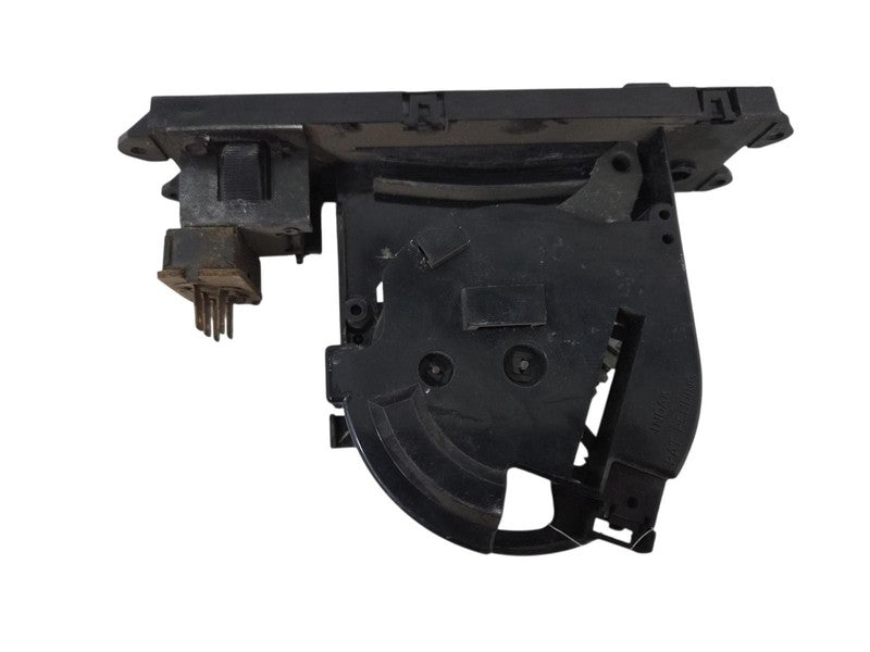 86 - 89 Jeep Grand Wagoneer Dash Heater Control w/o AC OEM 56001688