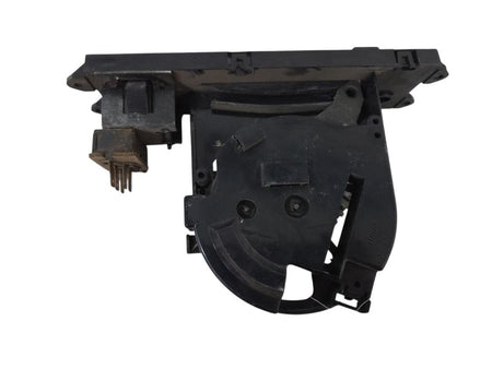 86 - 89 Jeep Grand Wagoneer Dash Heater Control w/o AC OEM 56001688