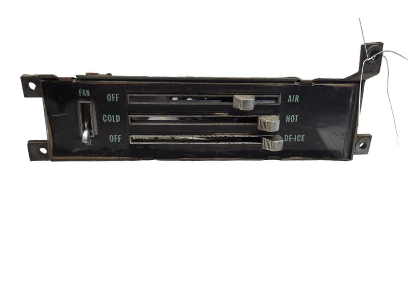 Dash Heater Control removed from 72 Chevrolet Chevelle 3979700