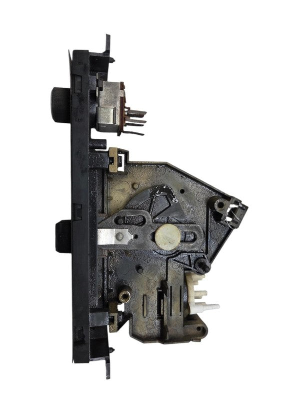 85 - 87 Oldsmobile Calais w/AC OEM 16035383