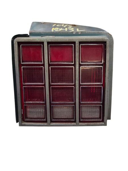 81 - 83 Oldsmobile Cutlass Tail Light Assembly 4 door Left Driver Side