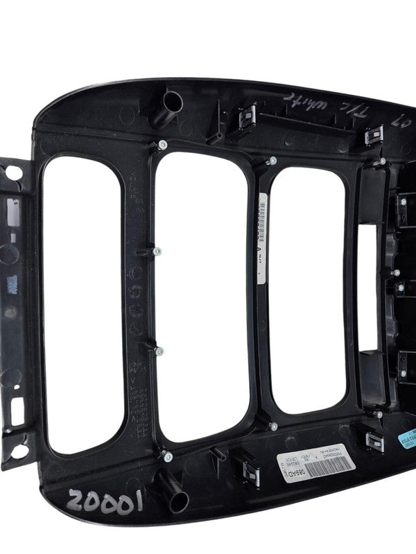 01 - 06 Chrysler Town & Country Dash Center Bezel woodgrain 05009036AA