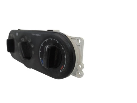 01 - 02 Ford Escape Dash Heater Control OEM YL8H-19980-A