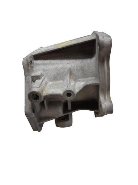 Transmission Extension Housing Transfer Case Adapter OEM 1998 Ford Exp
