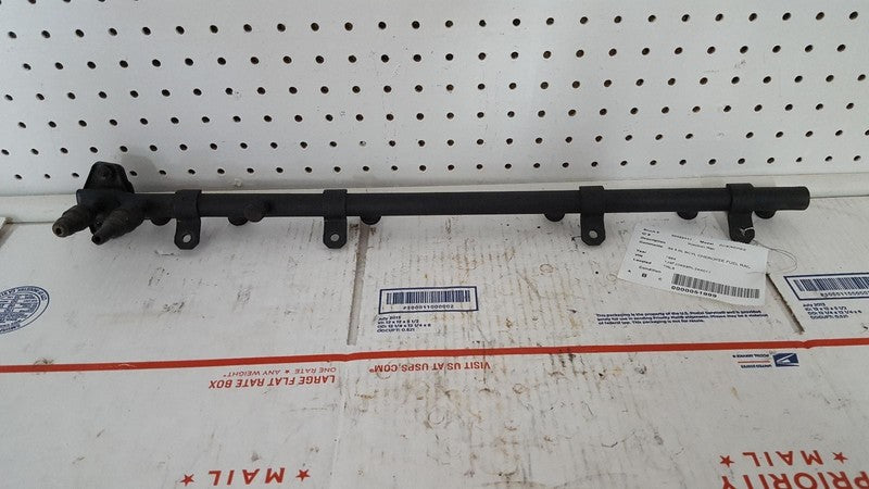 91-95 Jeep Cherokee XJ Comanche MJ OEM 4.0L 6 Cylinder Fuel Rail
