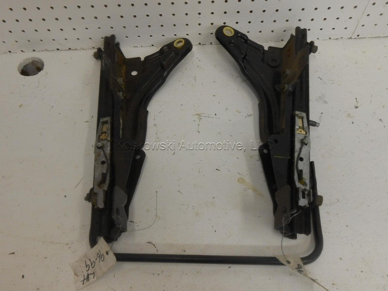 Seat Track Adjusters Left Driver Side Caravan Voyager Town & Country M