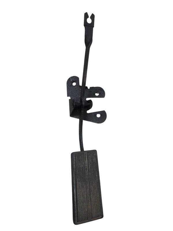99 - 04 Ford F-250 Super Duty Gas Pedal Assembly F81A-9726-AC