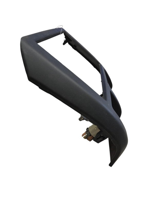 98-02 Nissan Frontier 00-02 Xterra Dash Radio Bezel Trim 68260-4S100