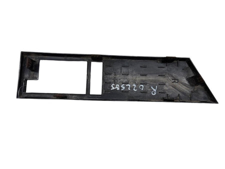 88 - 94 Chevrolet C1500 Door Handel Bezel Black Textured OEM 15553920 