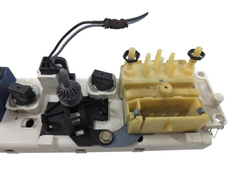95-96 Ford Bronco F-150 F-250 F-350 Heater AC Climate Control w/ Facto
