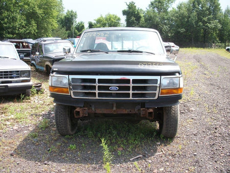 92 - 96 Ford Truck Dash Heater Control Bezel F-150 F-350 F-250 Bronco 