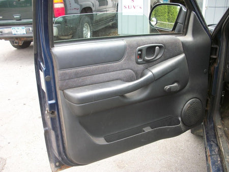 98 - 04 Chevrolet S10 Lower Dash Hush Panel Driver Side 15013020 GMC S