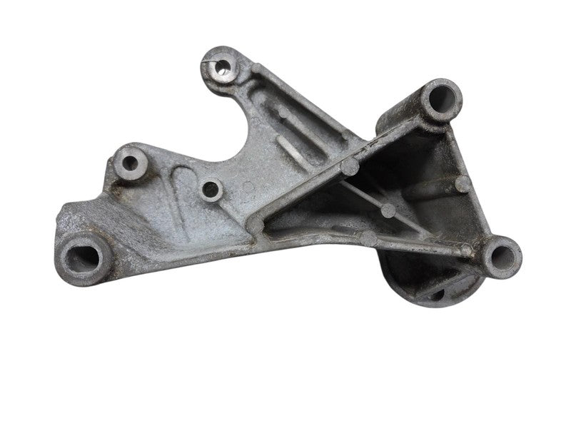 1990-95 Chevrolet Astro G10-30 GMC 4.3L V6 used power steering bracket