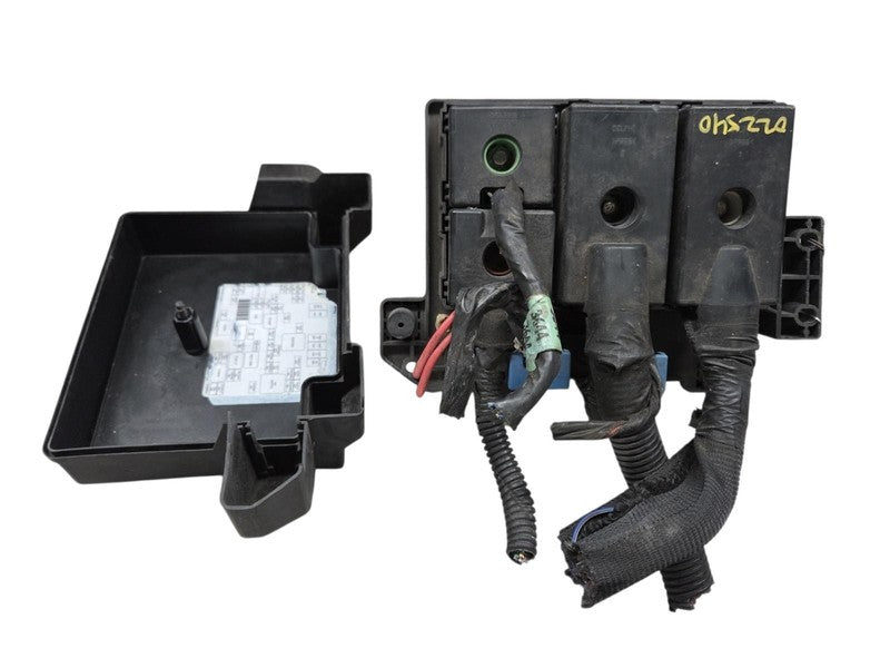 98 - 99 Chevrolet Blazer Fuse Juntion Box Module 12171201 OEM GMC Jimm