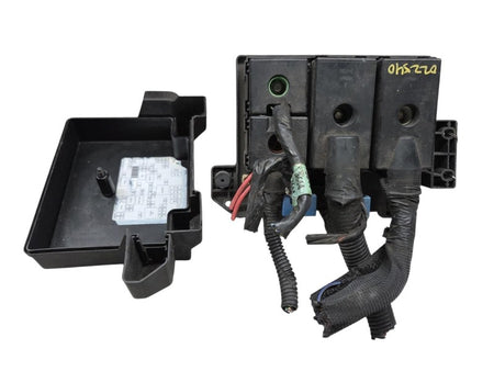 98 - 99 Chevrolet Blazer Fuse Juntion Box Module 12171201 OEM GMC Jimm