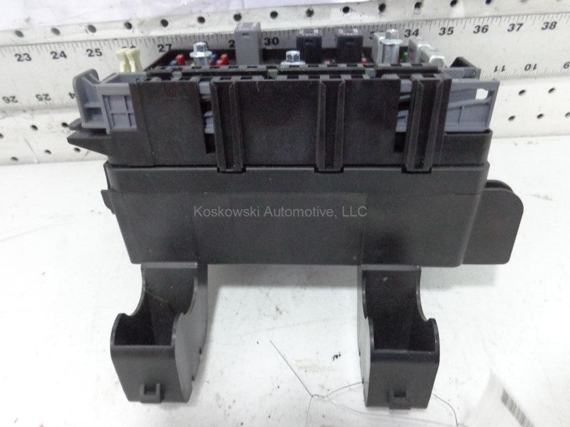 Chevy Trailblazer REAR Fuse Junction Box Assembly 2002 GMC Envoy