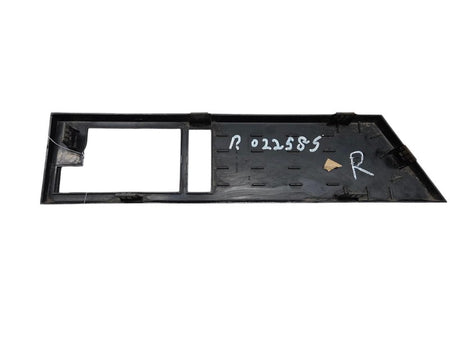 88 - 94 Chevrolet C1500 Door Handel Bezel Black Textured OEM 15553920 