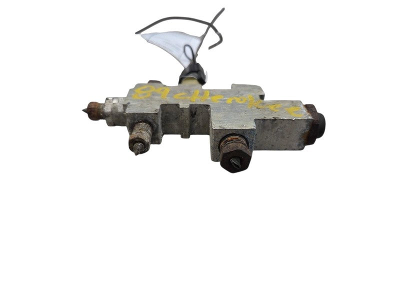 87 - 96 Jeep Cherokee Brake Proportioning Valve OEM XJ