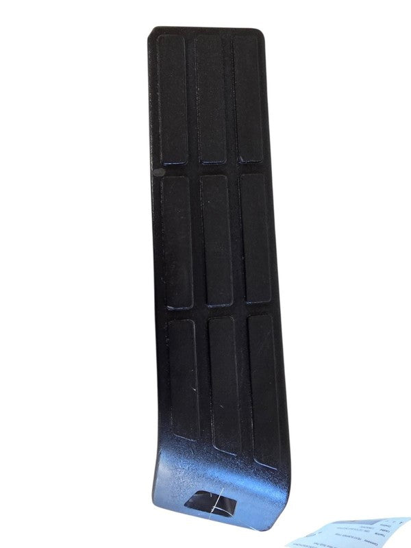 1996 GMC Sonoma Chevrolet S10 Rear Bumper Step Pad End Cap Trim Black 