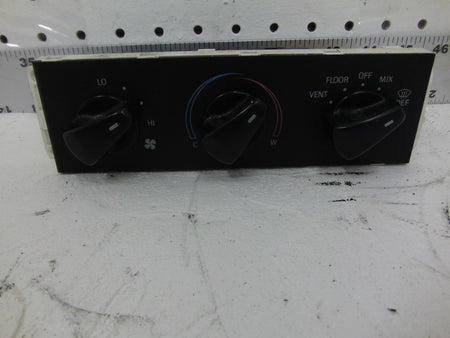 95 - 96 Ford F-150 Dash Heater Control w/o AC Bronco F-250 F-350 F5TZ1