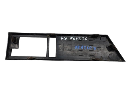 88 - 94 Chevrolet C1500 Door Handel Bezel Black Textured OEM 15553920 