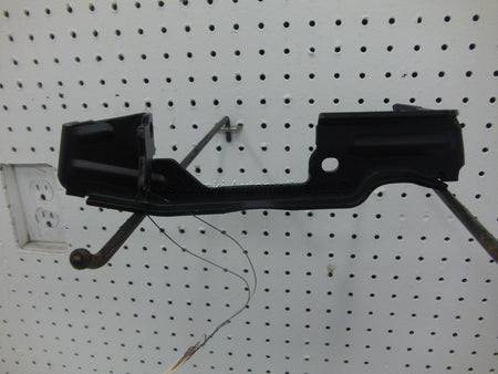 1995 DODGE DAKOTA 3.9 L Throttle Cable Mount Bracket