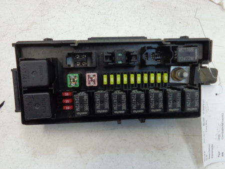 04 - 06 Dodge Durango Engine Fuse Box 04692013AB
