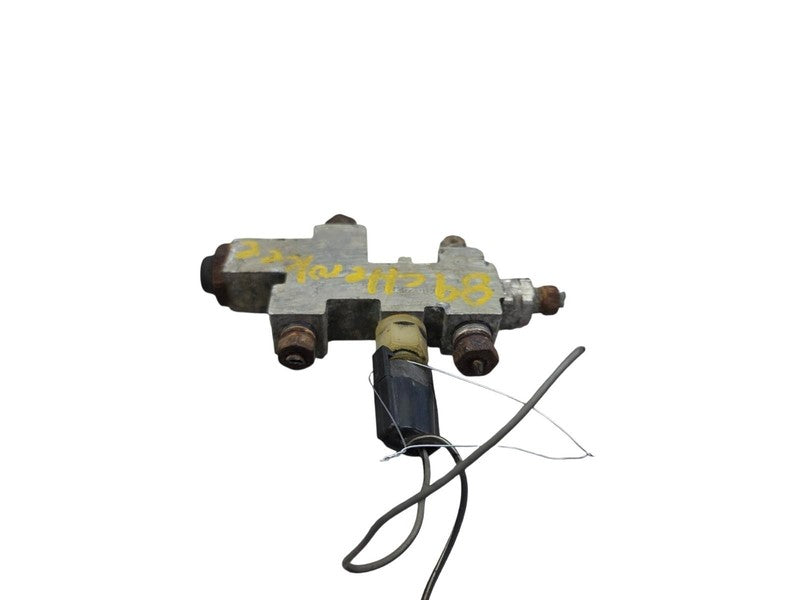 87 - 96 Jeep Cherokee Brake Proportioning Valve OEM XJ