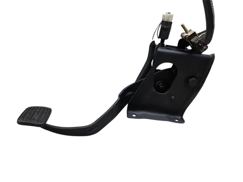 2001 Isuzu Rodeo Clutch Pedal Assembly OEM