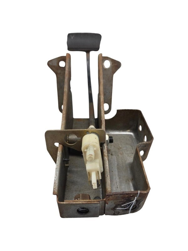 1986 - 1990 Jeep Cherokee Brake Pedal Assembly OEM