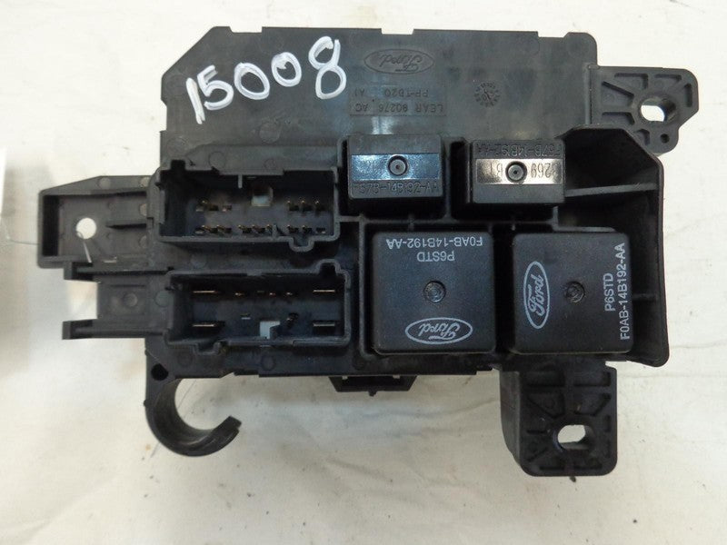 01 - 04 Ford Escape Engine Fuse Box YL8Z14A068AB