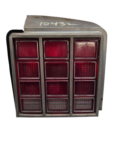 81 - 83 Oldsmobile Cutlass Tail Light Assembly 4 door Left Driver Side
