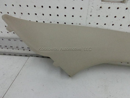 15839292  Right Front Windshield Garnish Molding 03 Saturn VUE Passeng