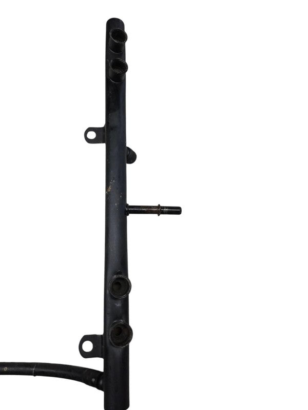 1996-98 Jeep Grand Cherokee Fuel Injection Rail 5.2 L OEM d40 53030598
