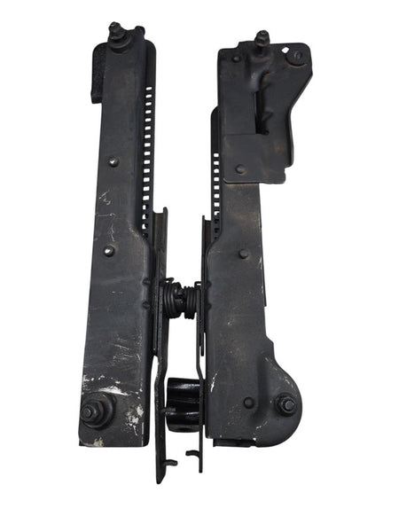 1998 Jeep Cherokee Right Front Manual Seat Track Assembly OEM Passenge