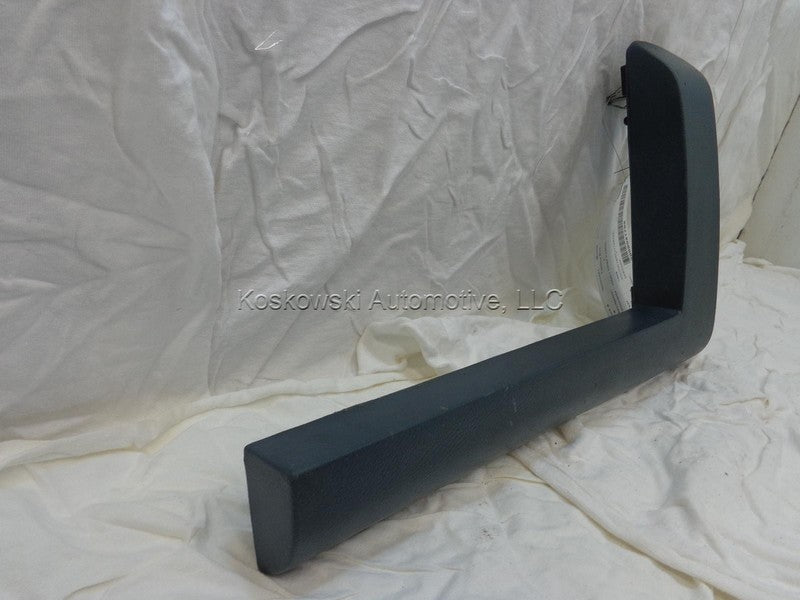 15690008 Lower Dash Trim Pad 88 Chevy C1500 GMC 15590572