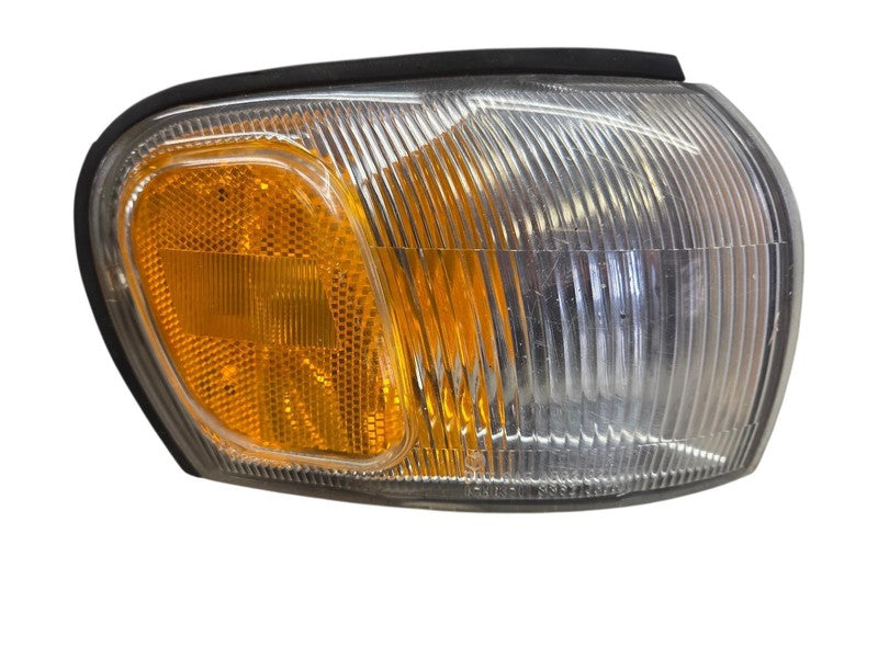 Front Lamp Side Marker fits 93 - 01 Subaru Impreza OEM 84401FA040 Pass