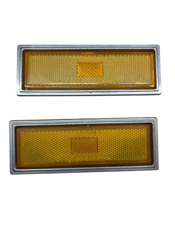 1980 Chevrolet Monte Carlo Front Marker Lights (Pair) OEM 00913999