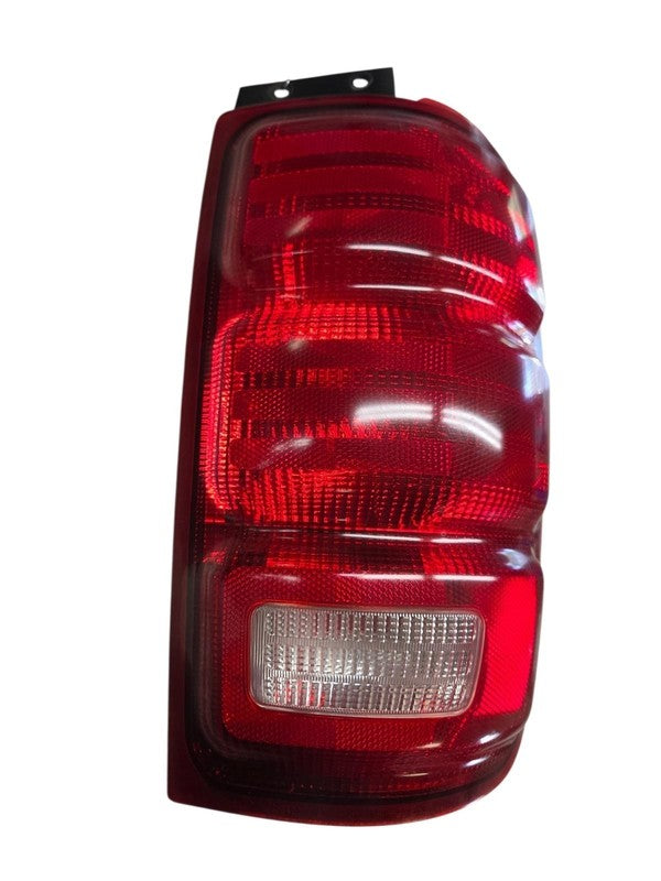 98 - 02 Ford Expedition Tail Light Assembly Right Passenger side OEM F