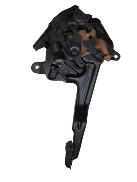 1999 - 2007 Chevrolet Silverado Emergency Parking Brake Pedal Assembly