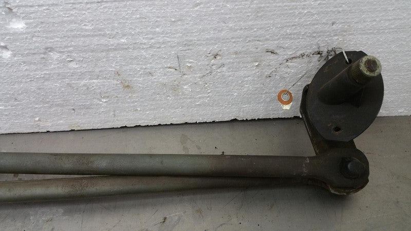 86 - 94 Mercury Topaz Windshield Wiper Transmission Linkage OEM E83Z17