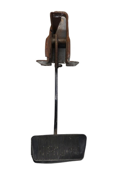 1993 - 1998 Jeep Grand Cherokee Brake Pedal Assembly OEM