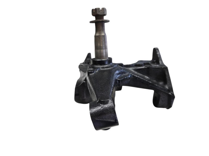 88 - 94 Chevrolet C1500 Spindle Steering Knuckle GMC OEM 18060574 Righ