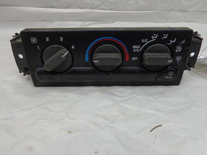 Dash Heater Control fits Chevy Blazer GMC Jimmy 16250535 15098966