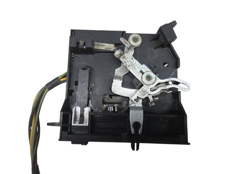 91 - 92 Plymouth Voyager Dash Heater Control w/AC Dodge Caravan 044624